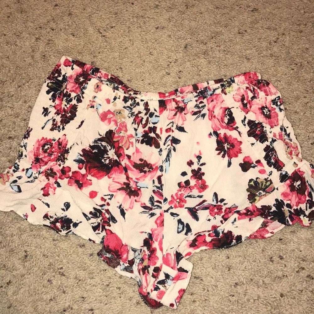 Flowy floral shorts
